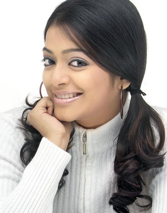 Actress Janani Iyer Photo Gallery | Picture 41687